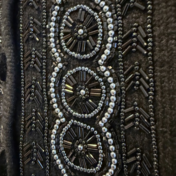 Field Manor Black Lambswool Beaded Button Front Sleeveless Vest Woman's Medium - Picture 3 of 6
